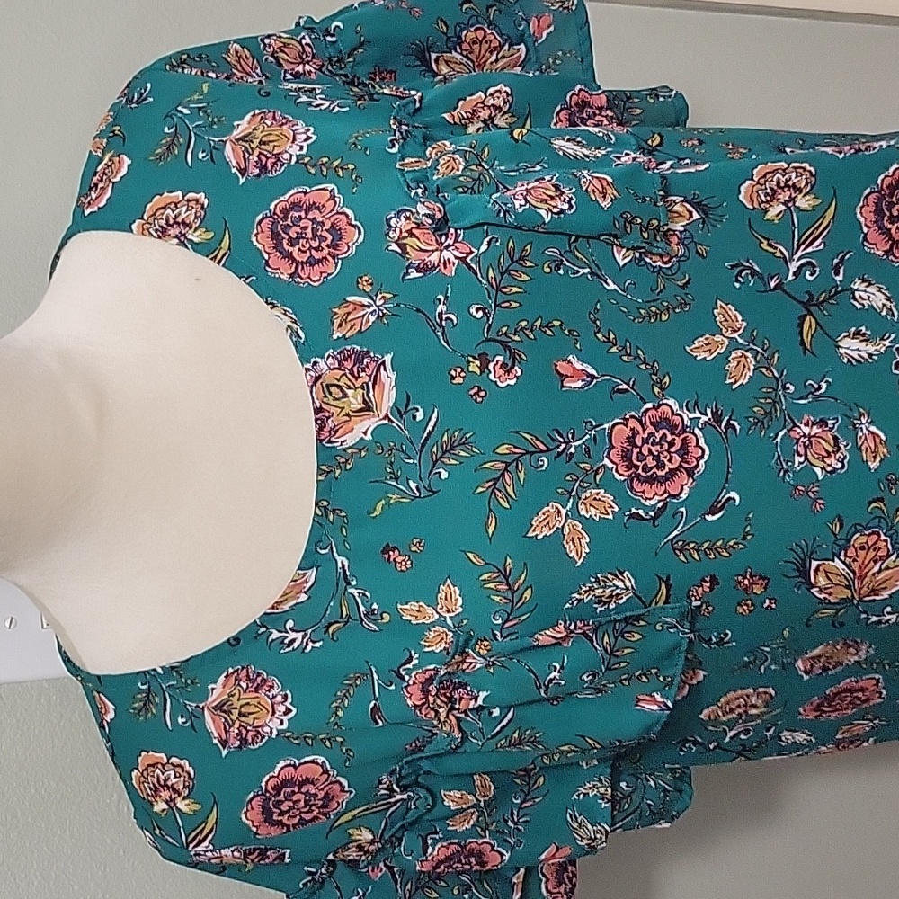 Floral Teal Ruffle Top - Picture 2 of 5